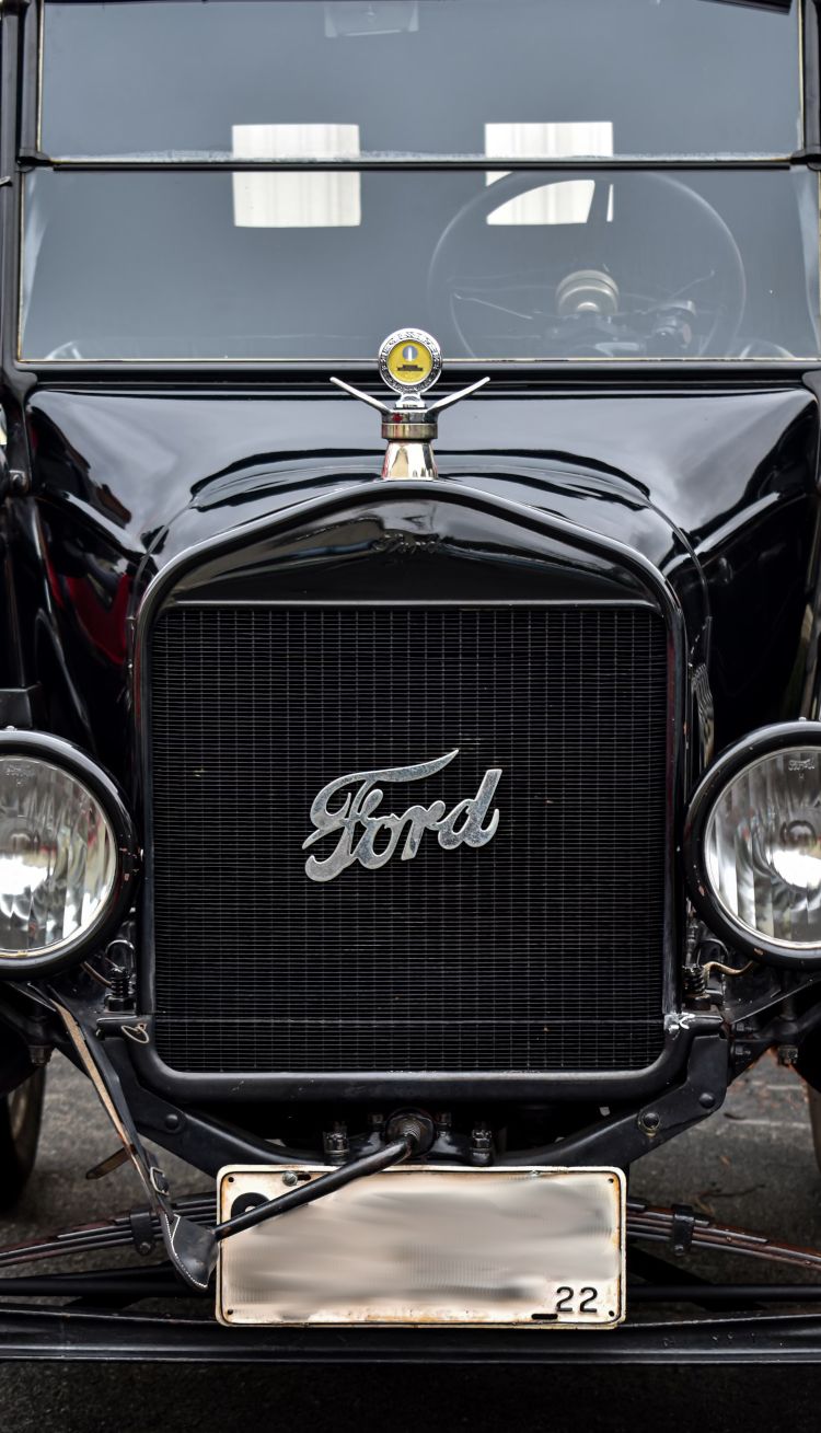 Antique – Vintage Auto Vinyl & Leather
